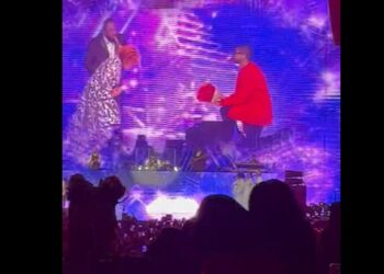 auntie, nephew, roses, Atlanta, The Songstress, tour, Anita Baker, Usher, singer