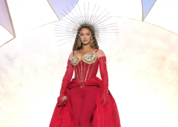 Beyonce, fashion, Balmain, Renaissance