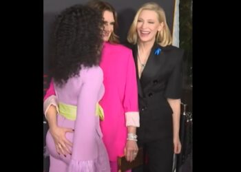 Cate Blanchett, Women of the Year, cameras, butt, Twitter, Brooke Shields, Angela Bassett