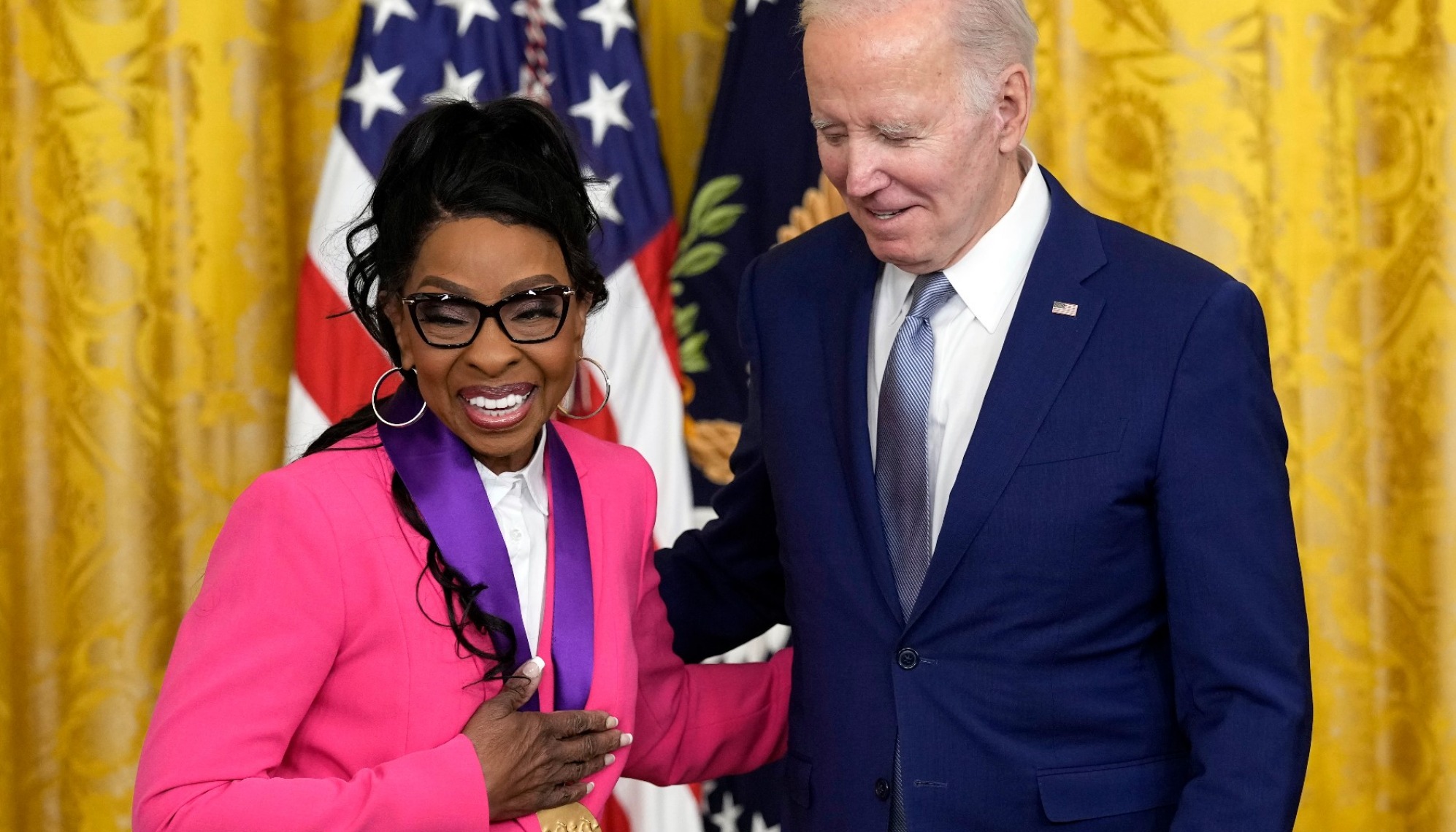 OUR QUEEN DESERVES IT! Gladys Knight Honored With The National Medal Of