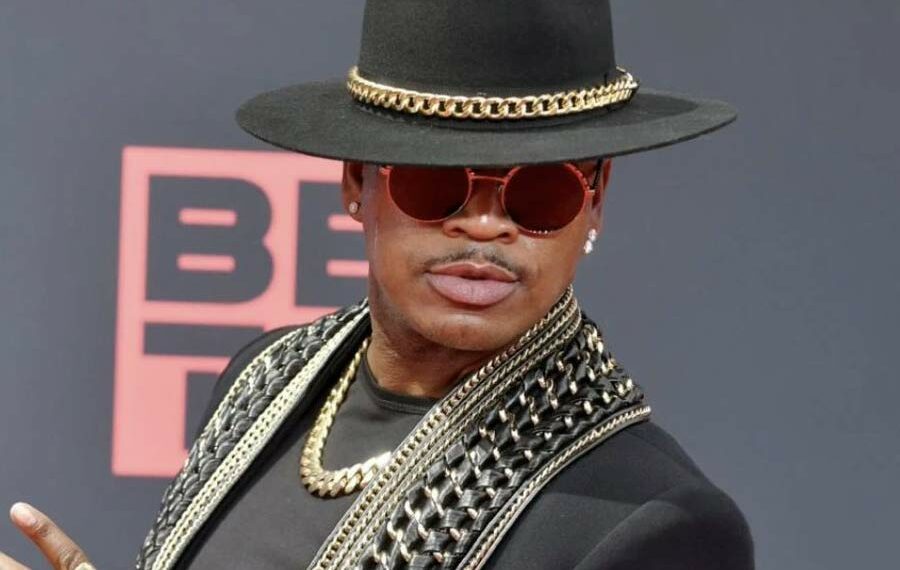 Sade Bagnerise Crystal Smith Ne-Yo