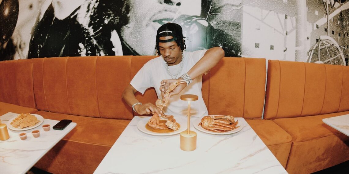 shrimp, catfish, negative, review, Atlanta, woman, Seafood Menu, restaurant, Lil Baby, rapper