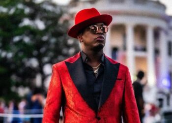 community, LGBTQIA+, apology, comments, VLAD TV, parent, gender, identity, singer, Ne-Yo
