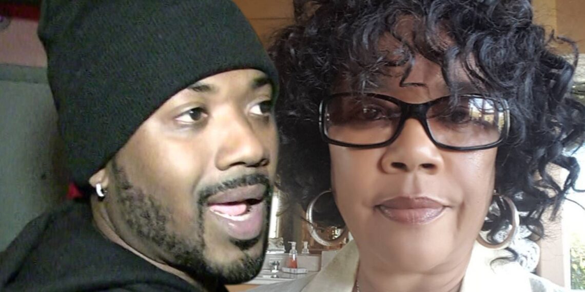 vitamins, celebrity, Sonja Norwood, IV therapy, hospital, mother, Ray J