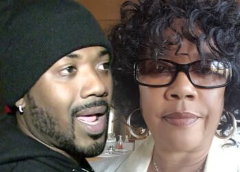 vitamins, celebrity, Sonja Norwood, IV therapy, hospital, mother, Ray J